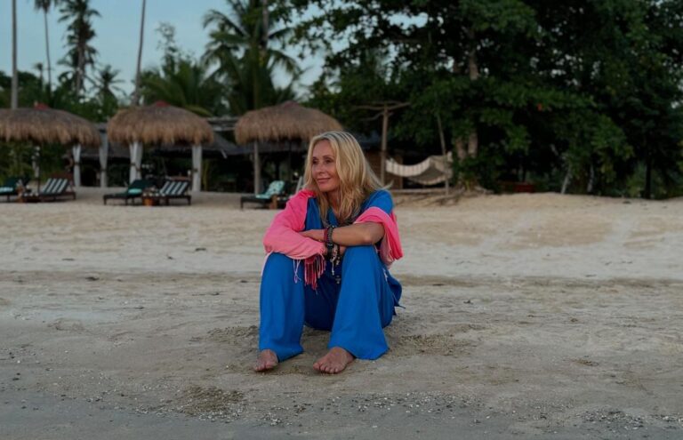 Honeymoon – líbánky k nepřežití: Cizí lidé uvíznou v párech na opuštěném ostrově