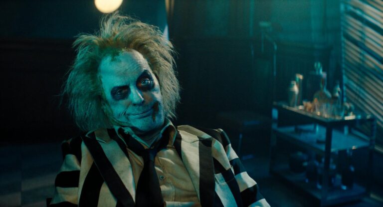 Očekávané Beetlejuice Beetlejuice se představuje v traileru a již brzy zamíří do našich kin