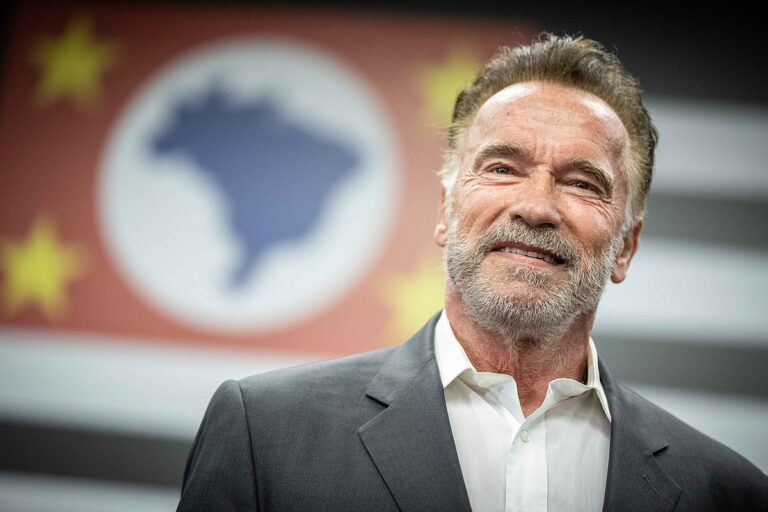 Kam se poděl Kluk s kamením z Ano, šéfe!: Foto s Arnoldem Schwarzeneggerem i účast v Clash of the Stars