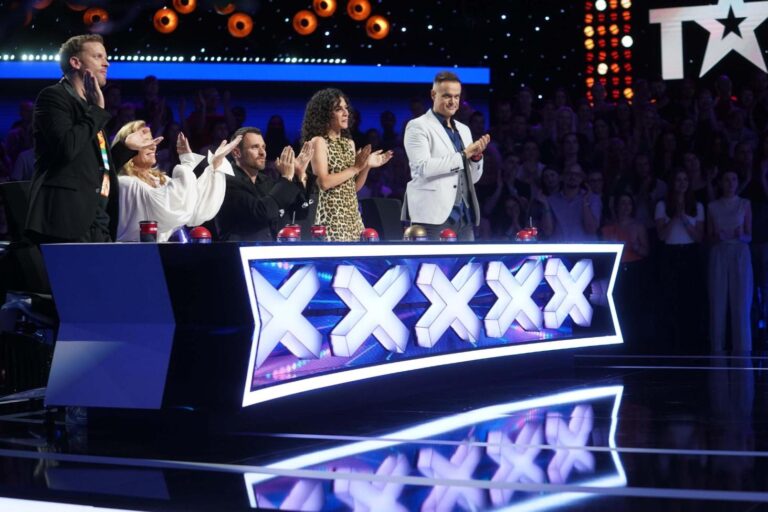 Česko Slovensko má talent: Jeptišky z Moravy, Cimrman z Kanady a kdo zmáčkl zlatý bzučák?
