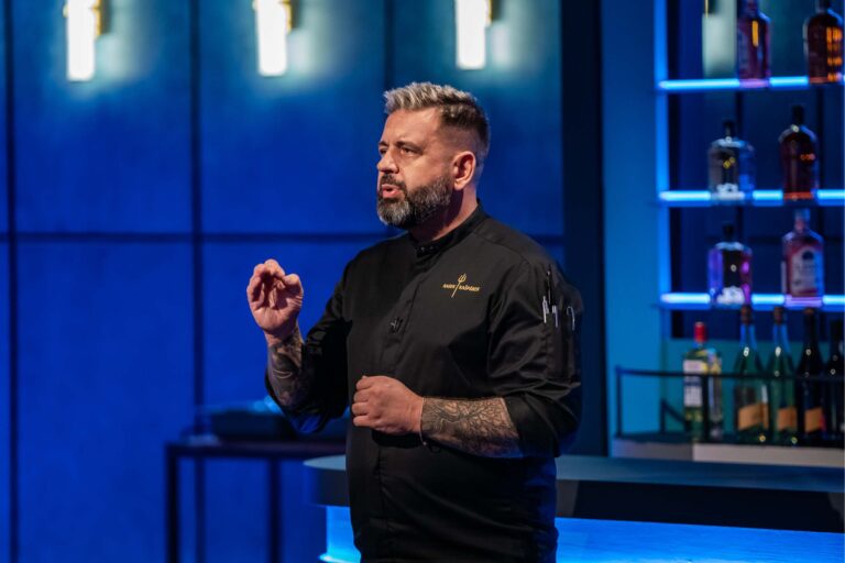 Radek Kašpárek a jeho agresivní „herecký“ výkon alá Slečna drsňák. Ten řev a vztek mu nikdo nevěří, možná ani on sám