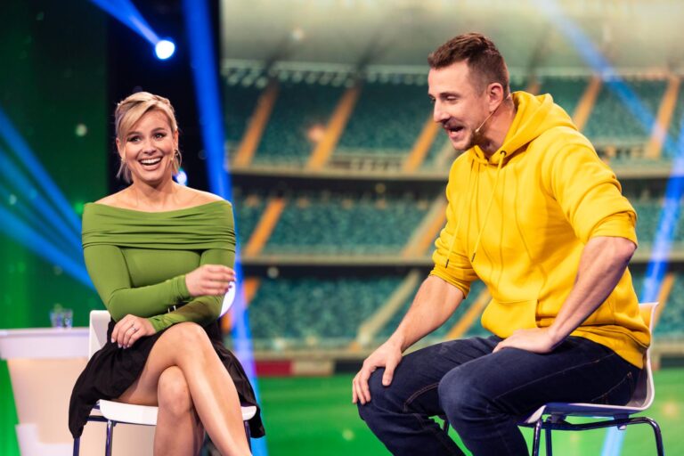 Jakub Štáfek si před Patricií Pagáčovou sundal trenýrky a ukázal holý zadek celému národu