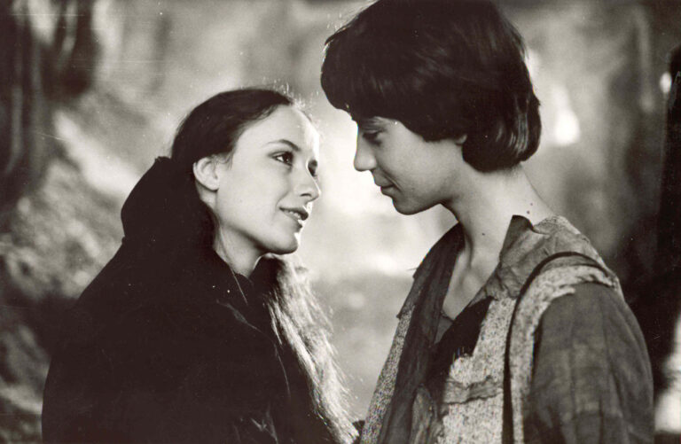 Kam se poděla a jak se změnila Martina Bezoušková alias princezna zakletá do babice z pohádky O statečném kováři