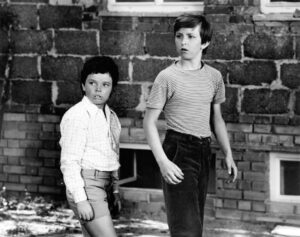 Michal Kocourek jako mladý Menšík v Což takhle dát si špenát, FOTO:  © Filmové studio Barrandov, distr. Archiv TV Nova