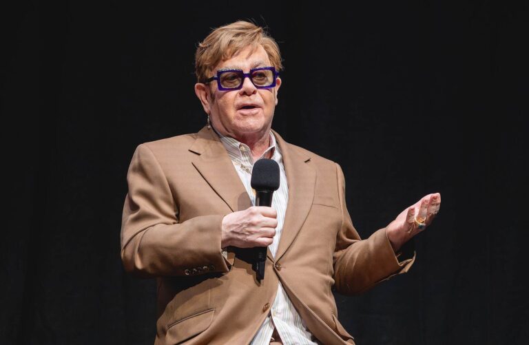 Elton John rozesmutnil fanoušky: „Přišel jsem o zrak a nemůžu pracovat!“ Co bude dál s jeho kariérou