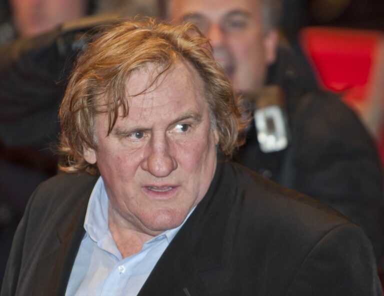 Gérard Depardieu je opět tajně v Praze: Česká přítelkyně, lákavé uzeniny i útěk před “francouzskými” problémy