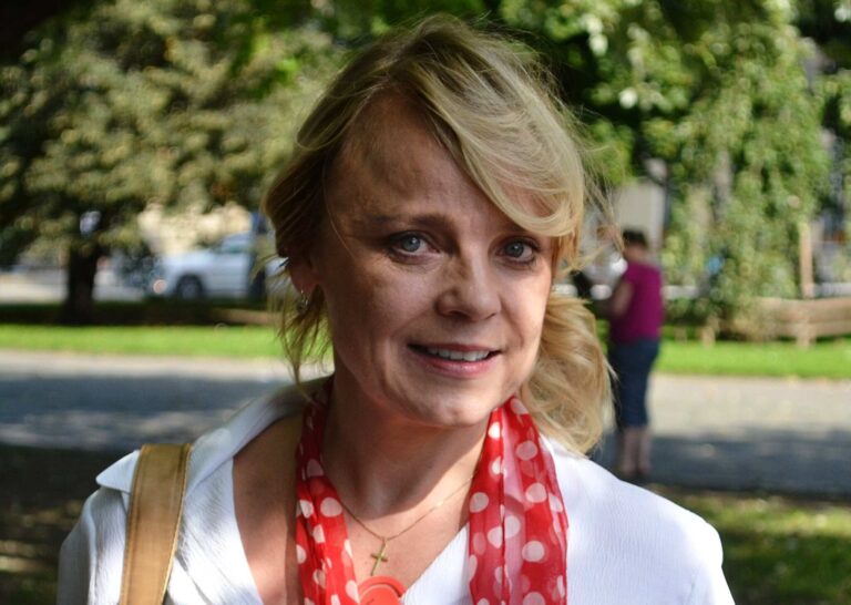 Veronika Jeníková alias Evička Tričko otevřeně o životních pádech