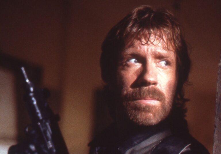 Chuck Norris (84) v slzách: Zemřela mu matka Wilma (†103). Její životní příběh by vydal na hollywoodský film