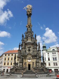 Sloup Nejsvětější Trojice, FOTO: Ondraness, CC BY-SA 4.0, via Wikimedia Commons