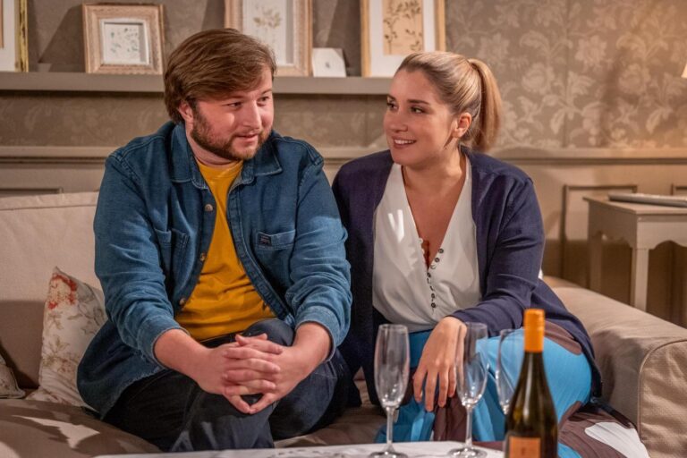 Ulice na Nový rok: Den plný překvapení! Adam s Jarkou jak je neznáme, spoušť na Blančině statku i odvážná předsevzetí