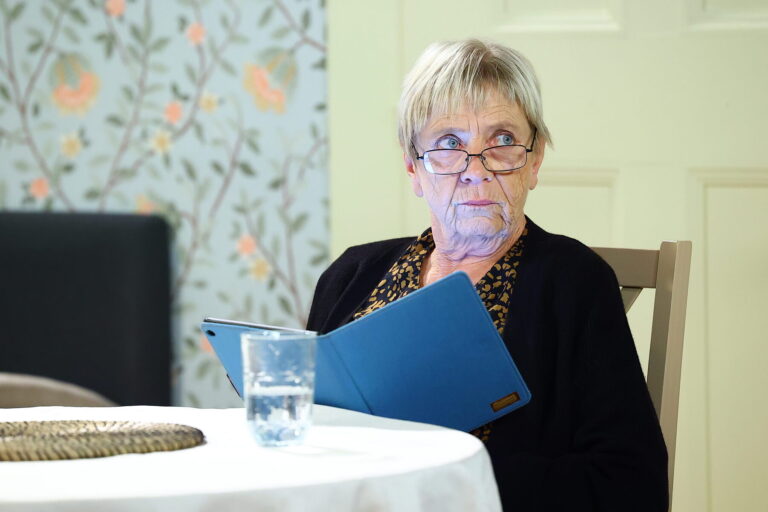Jaroslava Obermaierová platí za prořízlou pusu. Z Ulice ji pomalu vymazávají, Lumír ji prý nemusí