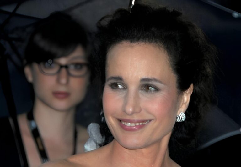 Bolest, která ničí každodenní život: Andie MacDowell promluvila o syndromu, který ji roky sužoval