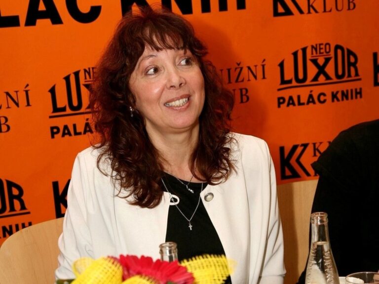 Hvězda osmdesátek popsala manželství s tyranem. Eva Hurychová promluvila až po 20 letech, od té doby pomáhá obětem násilí