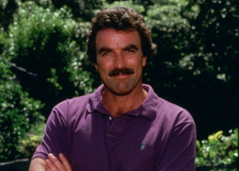 Z drsného detektiva Magnuma už zbyl jen knír. Tom Selleck oslavil osmdesát, dnes farmaří