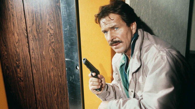 Götze George alias komisař Schimanski byl synem Hitlerova přítele. Otce nalezl v masovém hrobě, sám zemřel na rakovinu