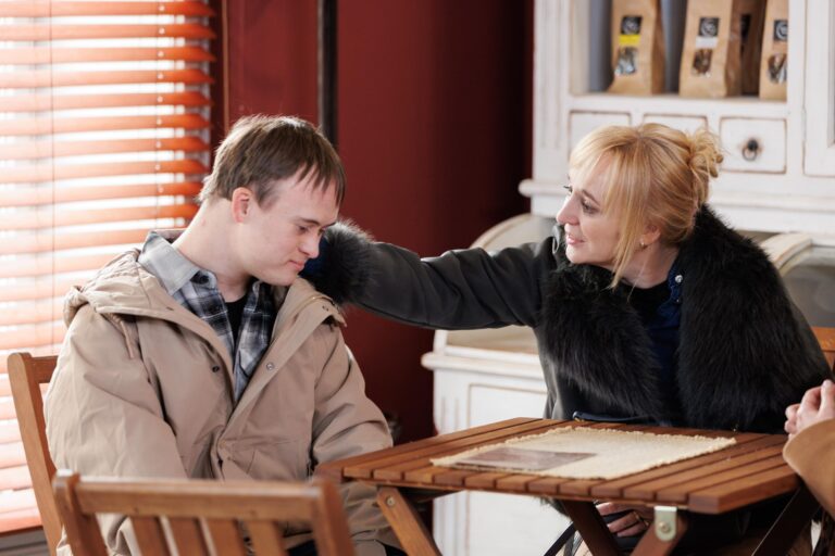 Středeční Ulice: Bářiny obavy, napětí na komoře, Mastného obavy o vzhled dítěte a Petřino nečekané pozvání