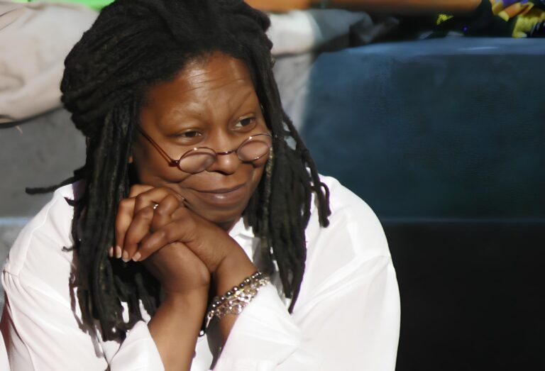 Whoopi Goldberg okouzlila Paříž svou výraznou proměnou: Zhubla, změnila život a podniká s konopím