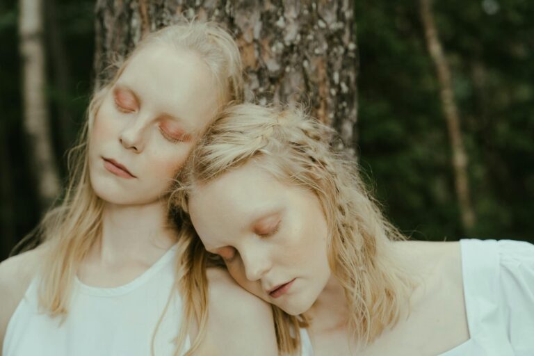 Někde na světě nejspíš existuje váš dvojník. A pravděpodobně s ním sdílíte i DNA