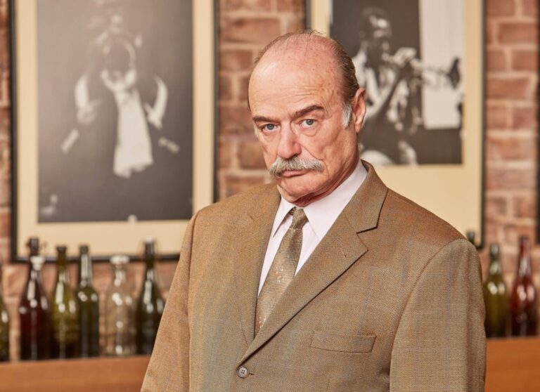 Pavel Nový vyměnil Prahu za domek u lesa. Denně se tam otužuje a podnikal „gynekologickou expedici“