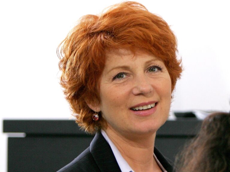 Véronique Genest alias komisařka Julie Lescaut: Aby na sebe upozornila, nafotila odvážné akty