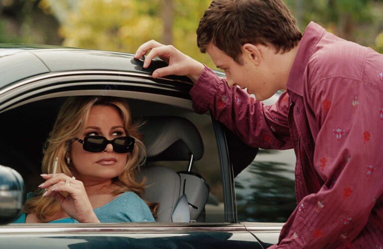 Jennifer Coolidge alias Stiflerova máma přiznala, že měla stovky milenců. Odmítá stárnout přirozeně