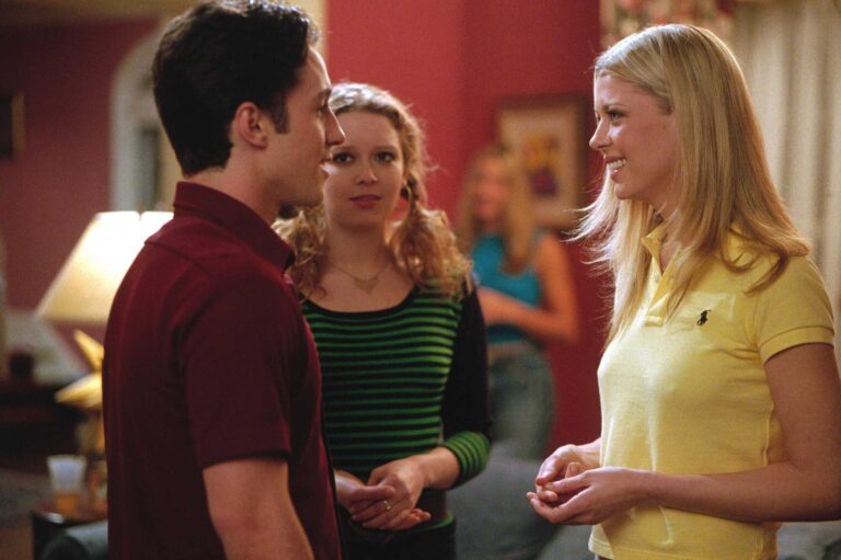 Tara Reid: Přirozená kráska z Prciček je minulostí. Dnes je královnou nepovedených plastik