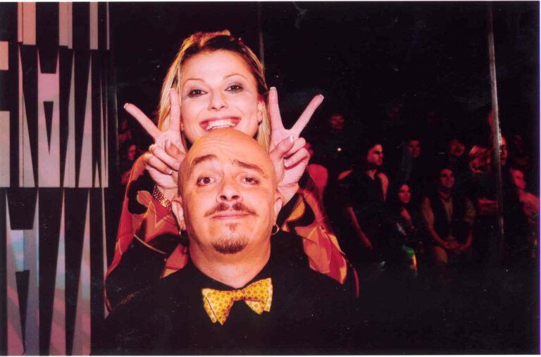 Kam se poděl Zdeněk Izer: Z obrazovek zmizel, s komickými vystoupeními pokračuje dál