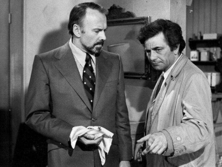 Peter Falk: Od tří let měl skleněné oko, maloval akty a chtěl do armády i CIA. V seriálu Columbo si zahrál i se svou ženou