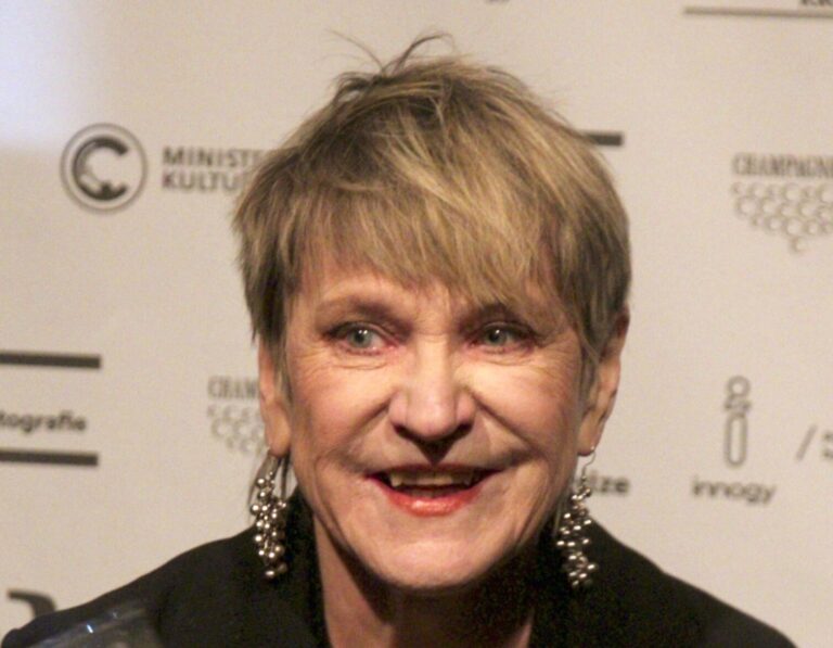 Prodavačka z Dědictví oslavila 70. Simona Peková je herečkou celý život