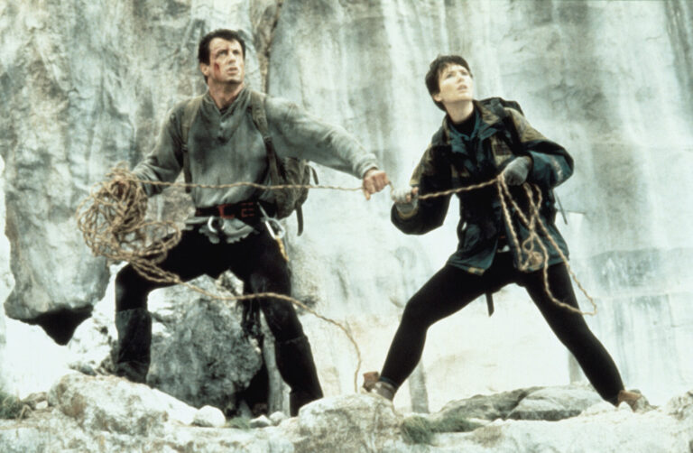 Cliffhanger: Původní verzi se publikum vysmálo, zákaz používání záchranných lan a Stalloneho strach z výšek