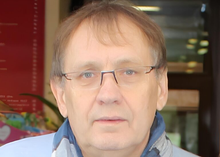 Tři roky od smrti Josefa Aloise Náhlovského: Miloval ženy, hudbu i sázky na fotbal. Uškodila mu pověst hypochondra