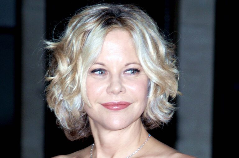 Meg Ryan slaví 64. Internet ji soudí kvůli obličeji a nepovedeným plastikám, přitom jen zestárla