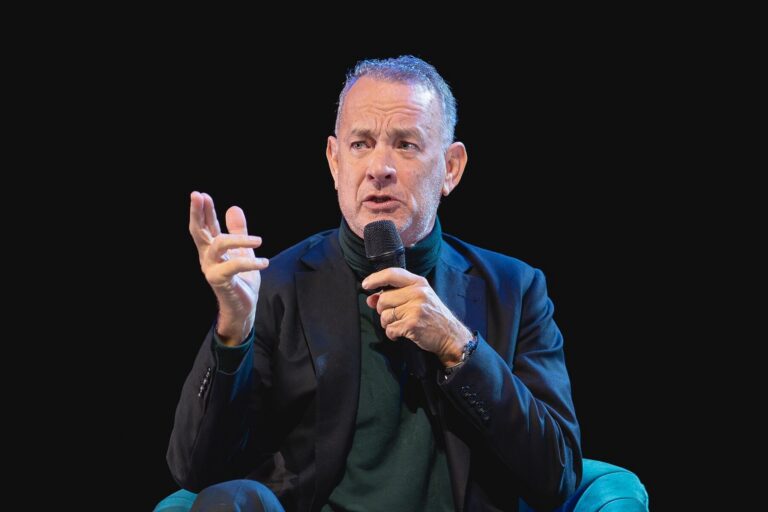 Dcera Toma Hankse tvrdí: „V dětství jsem si prošla týráním.“ Doma byl puch a lednice plná zkaženého jídla