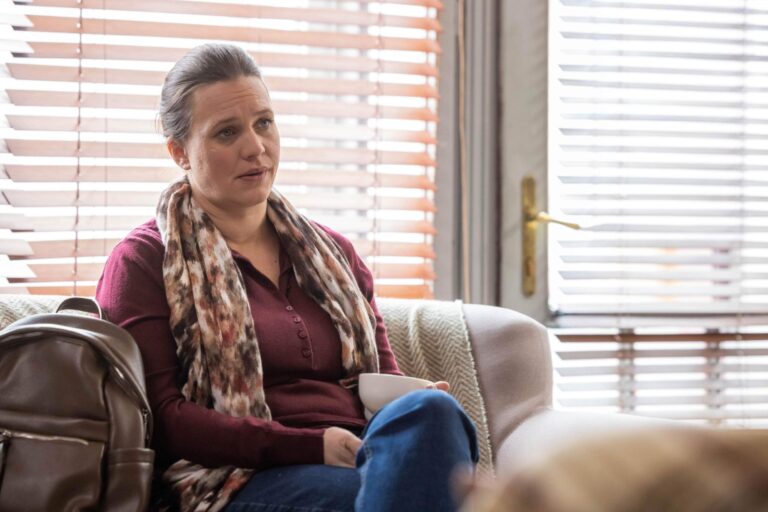 Úterní Ulice: Setkání dávných přátel, tady něco nehraje, další trable u Gábiny a Pešek se probudil, ale…