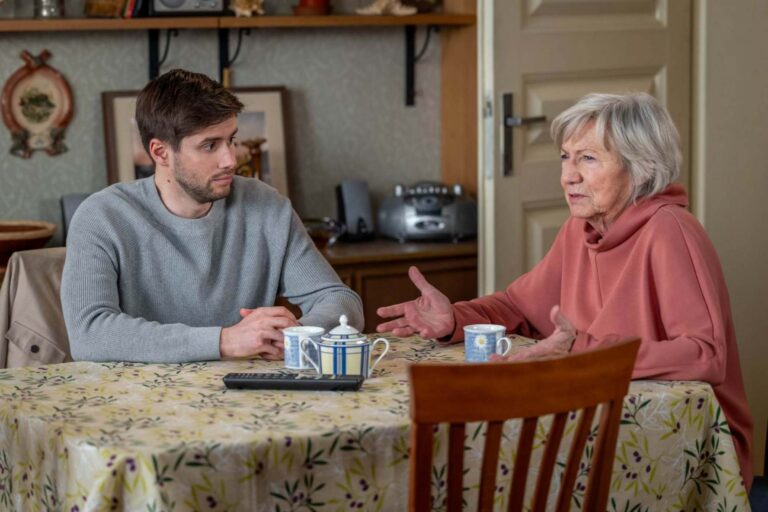 Středeční Ulice: Odhalená „hračka“ pro dospělé, pravda o Eliášovi a Bětčiny lži