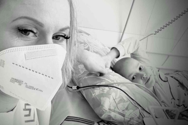 Maminka si myslela, že jde o obyčejný opar, následoval ale boj o život. Desetiletá Nina onemocněla leukémií