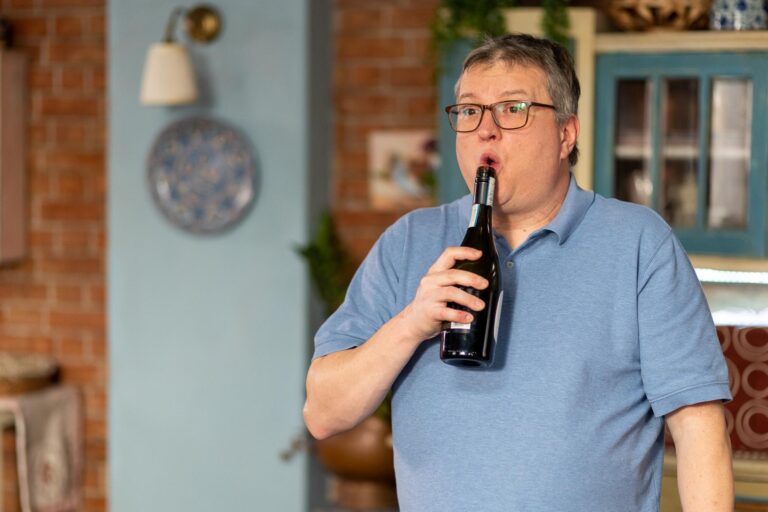 S kým žije Tomáš Jeřábek: S manželkou, také herečkou, si první ano řekli před kamerou ve skafandrech