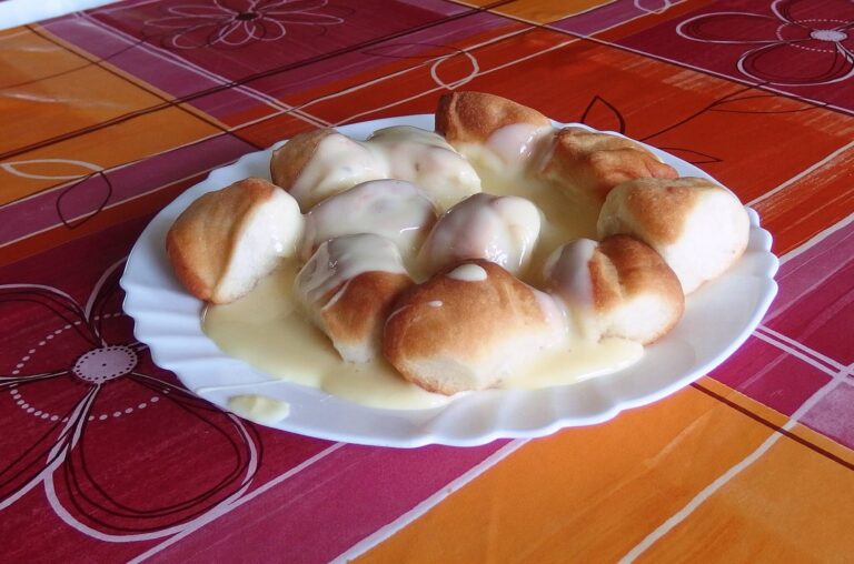 Recepty našich babiček, které se vracejí: bábovka a buchtičky se šodó