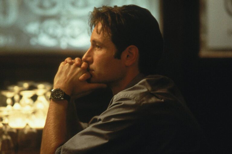 Fox Mulder do toho znovu praštil: Zestárlý a sešlý David Duchovny má novou paní, je o 33 let mladší