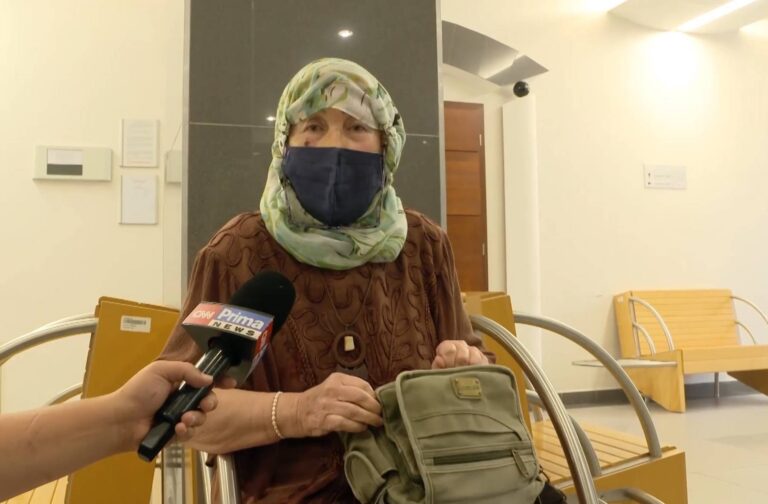 Drobná seniorka z Heřmanic zabila partnera topůrkem, tělo rozřezala a spálila na zahradě. Pak udělala zásadní chybu