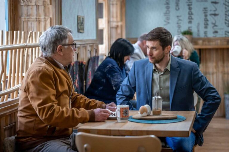 Páteční Ulice: Matěj v průšvihu, revers pro Peška a Kaštanův úplatek