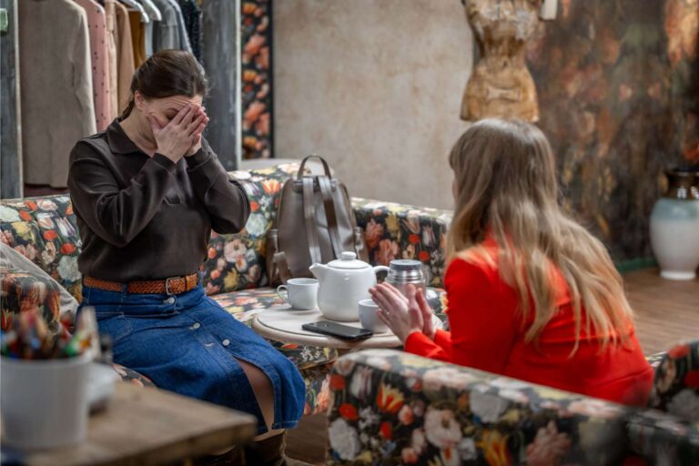 Petra Beranová z Ulice v šoku. Gábina ji hází přes palubu