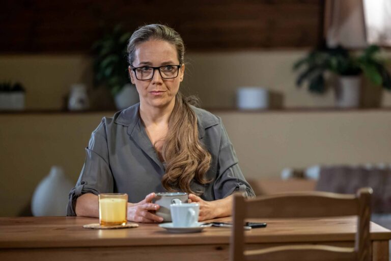 Pondělní Ulice: Protest ve škole, předmanželská smlouva, snaha o záchranu Kaštana a podvod