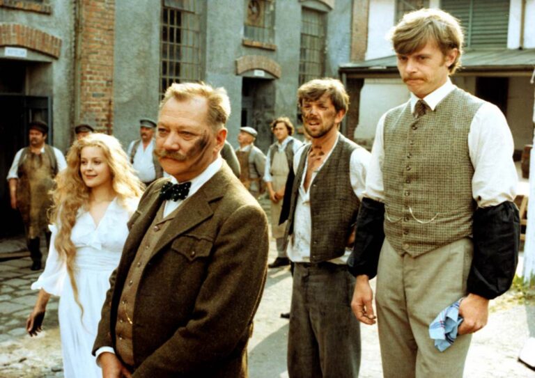 Postřižiny: Představitelka Maryšky zamířila do politiky, z Pepina je milionář a z Francina písničkář