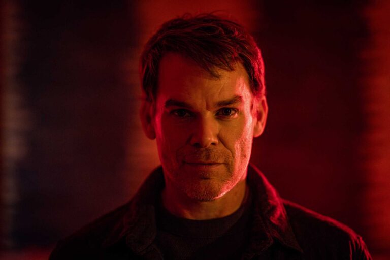 Dexter je zpět: V New Yorku, na útěku před minulostí a tváří v tvář vlastní krvi