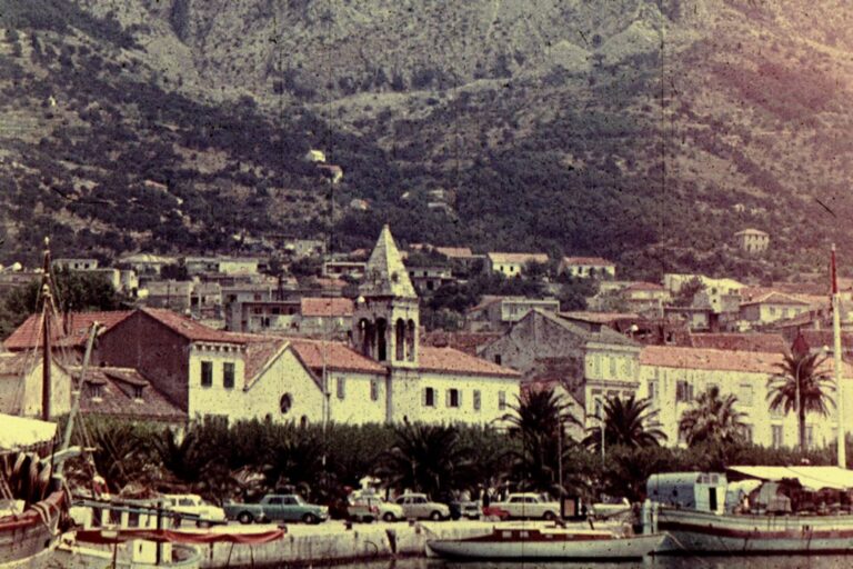 Paštiky, trabant a fronty na hranicích. Vzpomínky na šílené dovolené v Jugoslávii za totáče