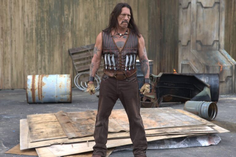 Danny Trejo přežil vězení, drogy i rakovinu. V jednaosmdesáti má tuhý kořínek, podniká, přednáší a točí tři filmy ročně