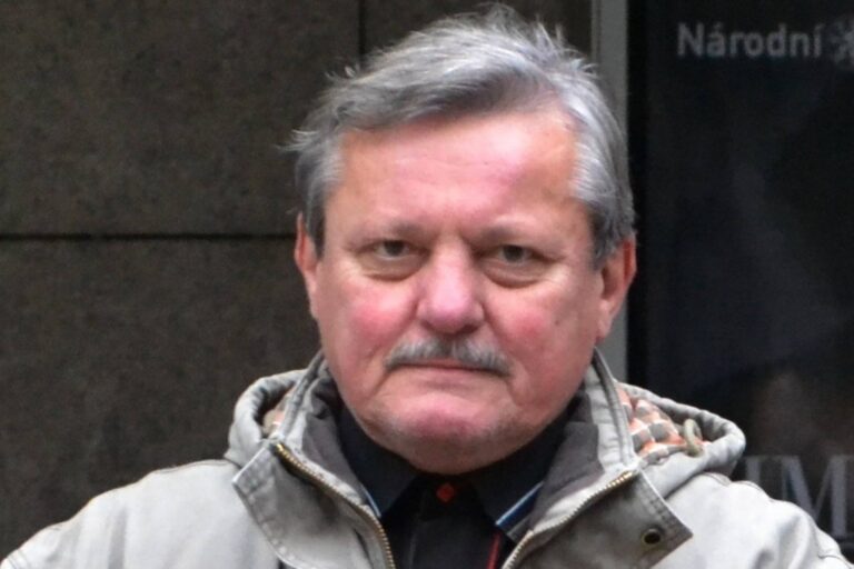 S kým žije Svatopluk Skopal: Josef z Vyprávěj má už 43 let doma herečku Lenku. Díval se na ni jako na svatý obrázek