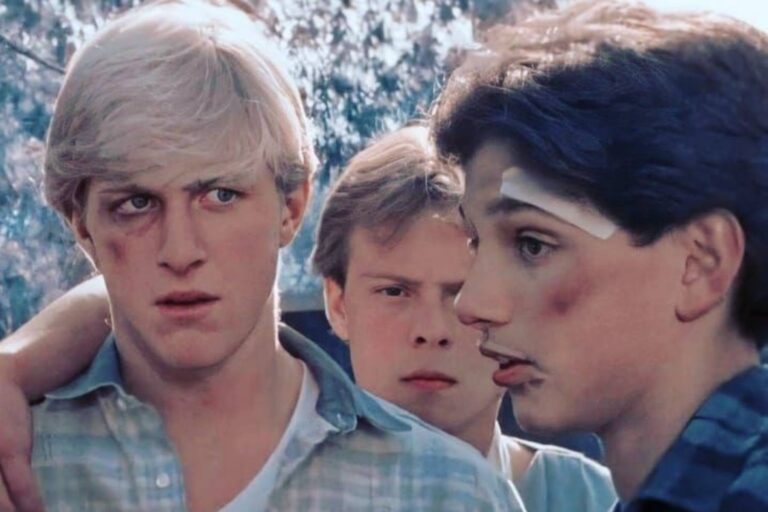 Karate Kid po 40 letech: Ralph Macchio a William Zabka jsou dnes „dědci“, na Netflixu ale chytili druhý dech