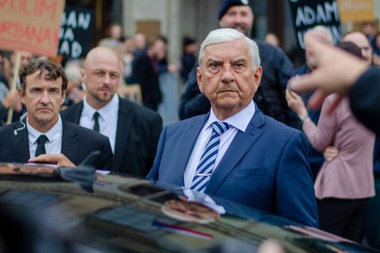 Miroslav Donutil o svém důchodu: „Mám ho takový, jaký si zasloužím. Máme na to? No, nemáme“
